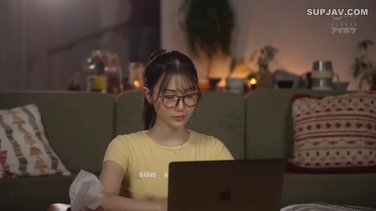 Lỡ địt vào lồn bạn gái của em trai