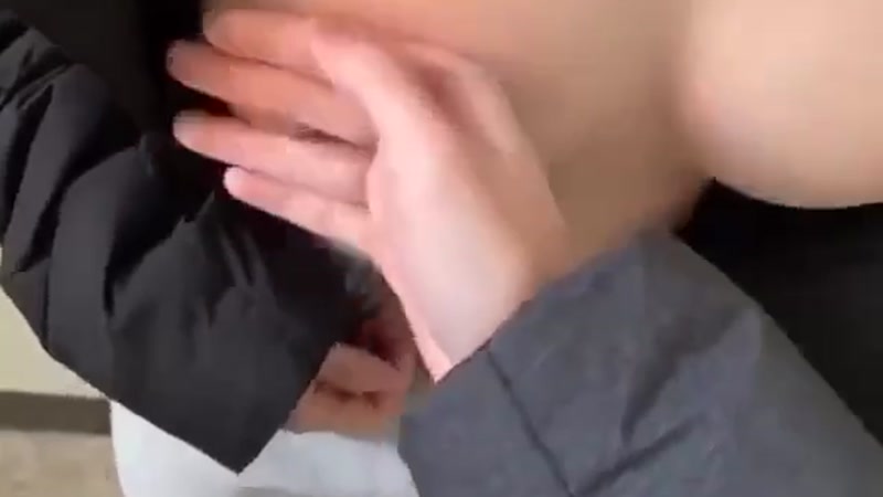 Cô em dâm nghịch vú nứng vl