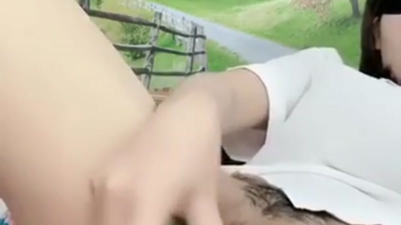 Cô em dâm móc lồn điêu luyện vl