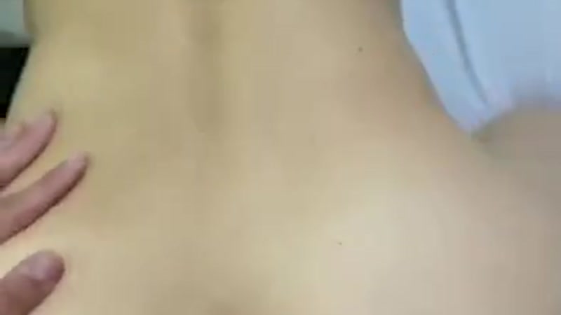 Đang chịch hăng mà anh mắc xuất tinh