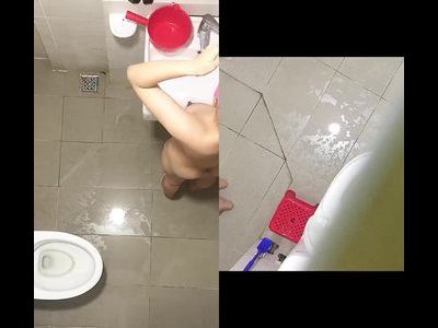 Cô em xinh gái tắm táp nuột vl