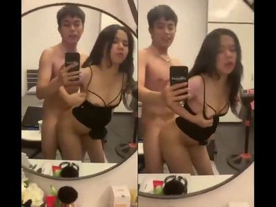 Đụ cô em bồ xinh doggy dâm đãng quay phim cực dâm