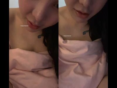 Cô em dâm livestream sướng lồn phê cực mê