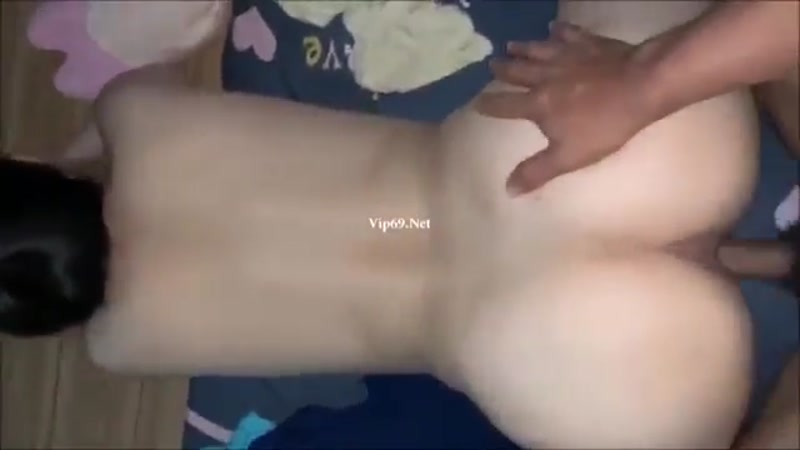 Chịch cô bạn gái đít to sướng rên ngon quá trời