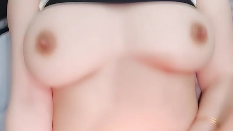 Chịch con em dâm sung sướng