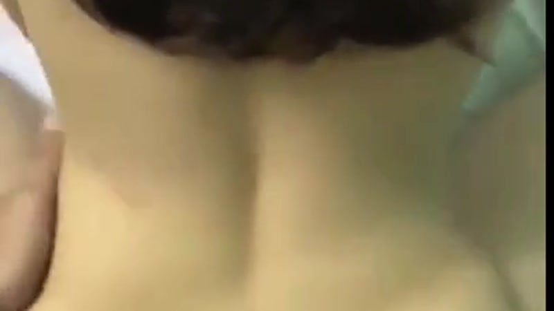 Nắm tóc con bồ dập đút liên tục