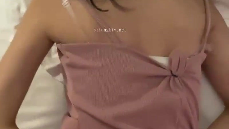 Chịch con em bướm xinh dâm vl