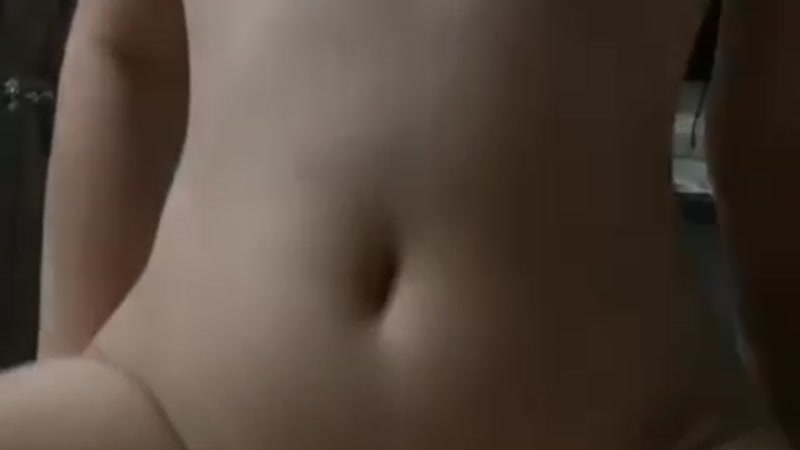 Bé gái xinh tơ cưỡi chịch cặc nứng sung sướng